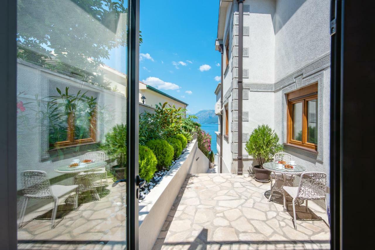 Santorini Apart Krasići Eksteriør billede
